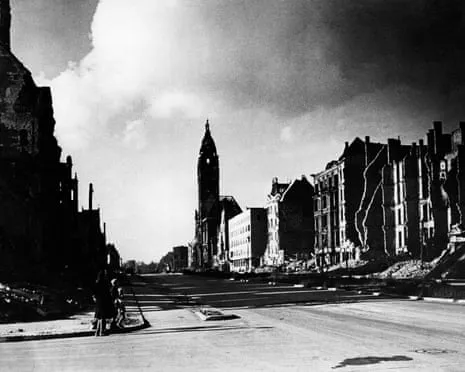 The Betrayal Circle: A Riveting Tale of Defiance Against the Nazis