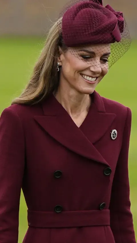 Melania’s Headpiece, Catherine’s Plumed Pin and Additional Standout Outfits Thus Far